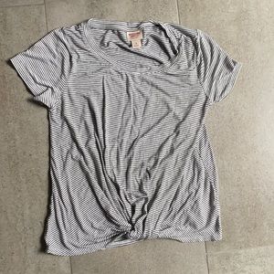 Mossimo tee size S